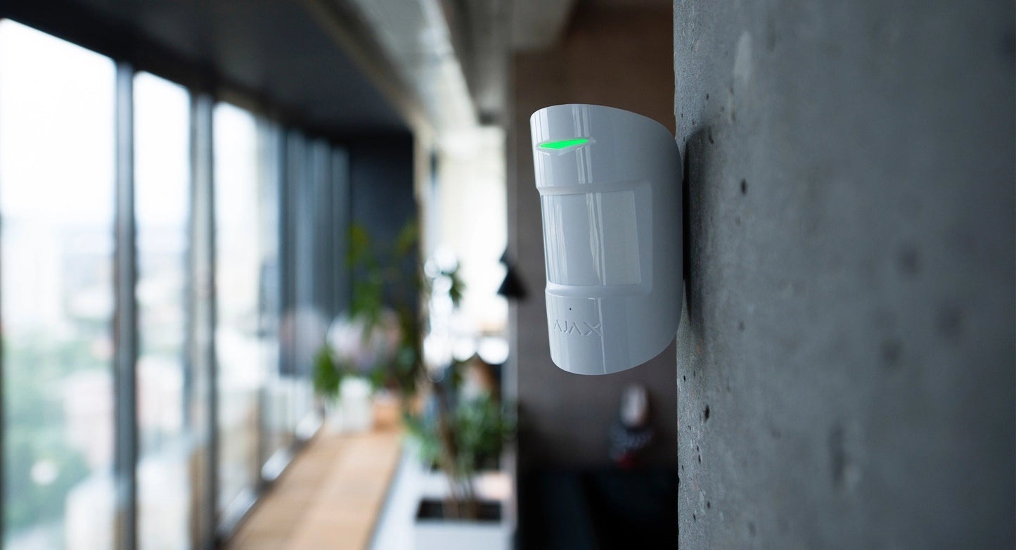 Ajax CombiProtect sensor for motion and broken glass detection